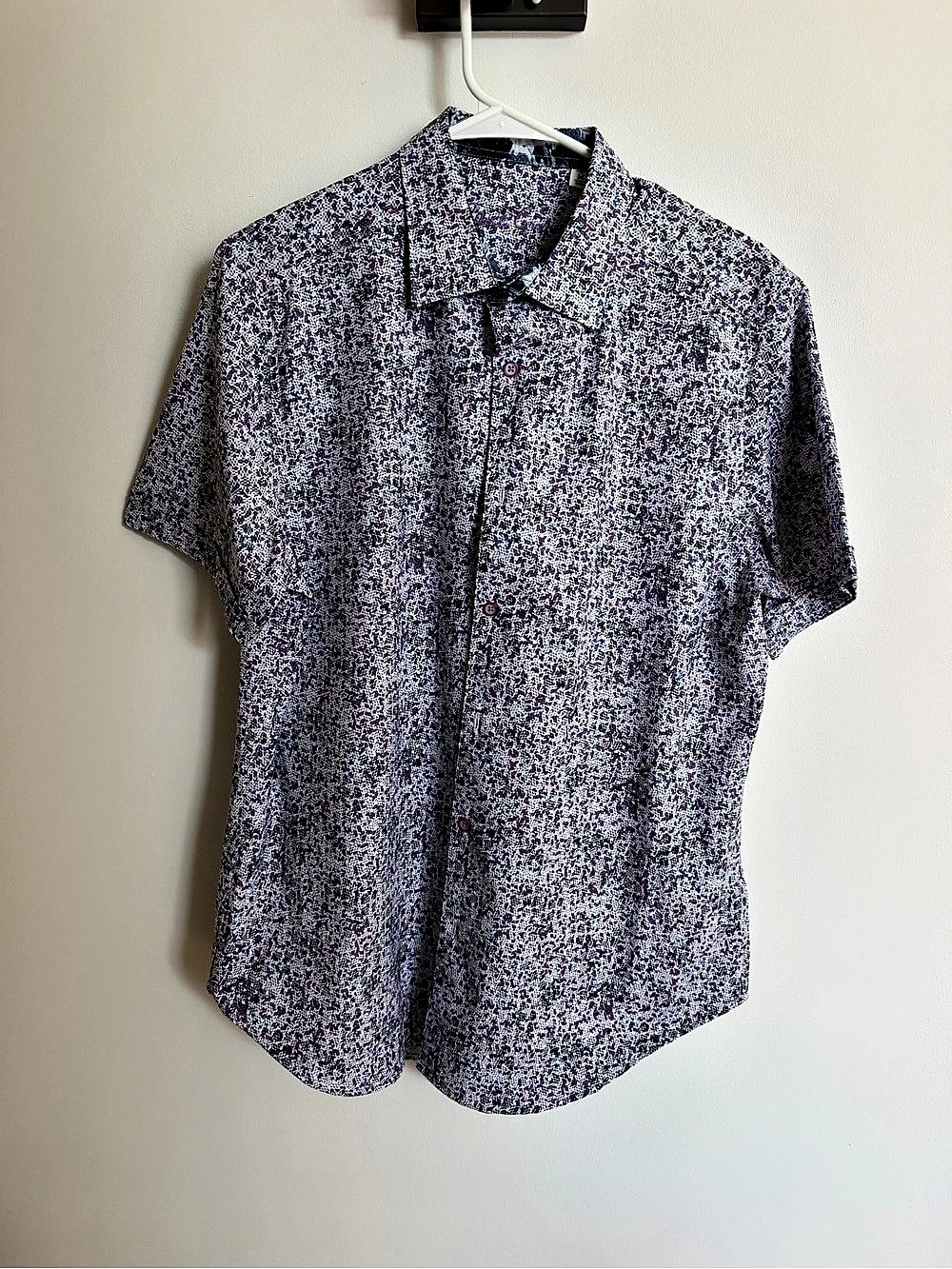 Robert Graham Men's Abstract Short Sleeve Shirt in Purple & White